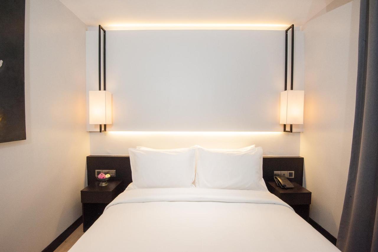 Glow Park Hotel Grand Royal Palace Phnom Penh Eksteriør bilde