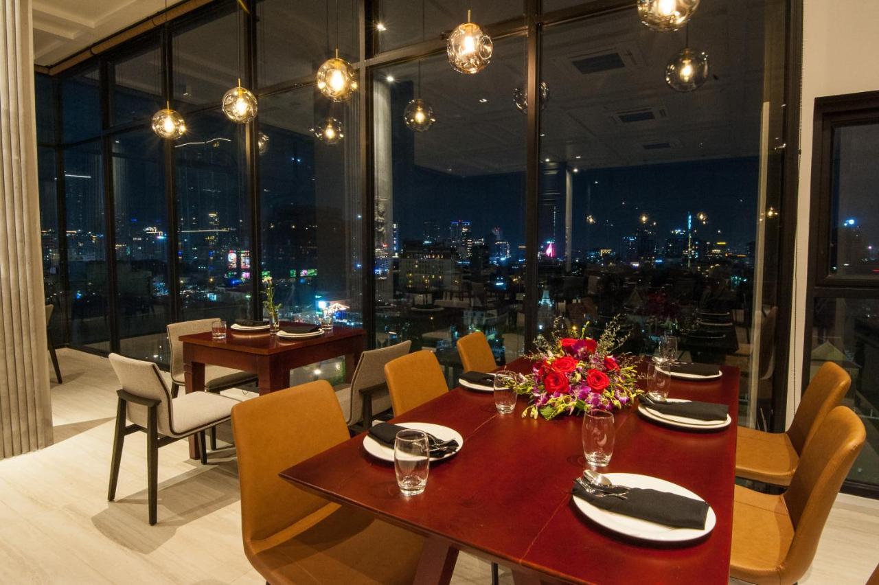 Glow Park Hotel Grand Royal Palace Phnom Penh Eksteriør bilde