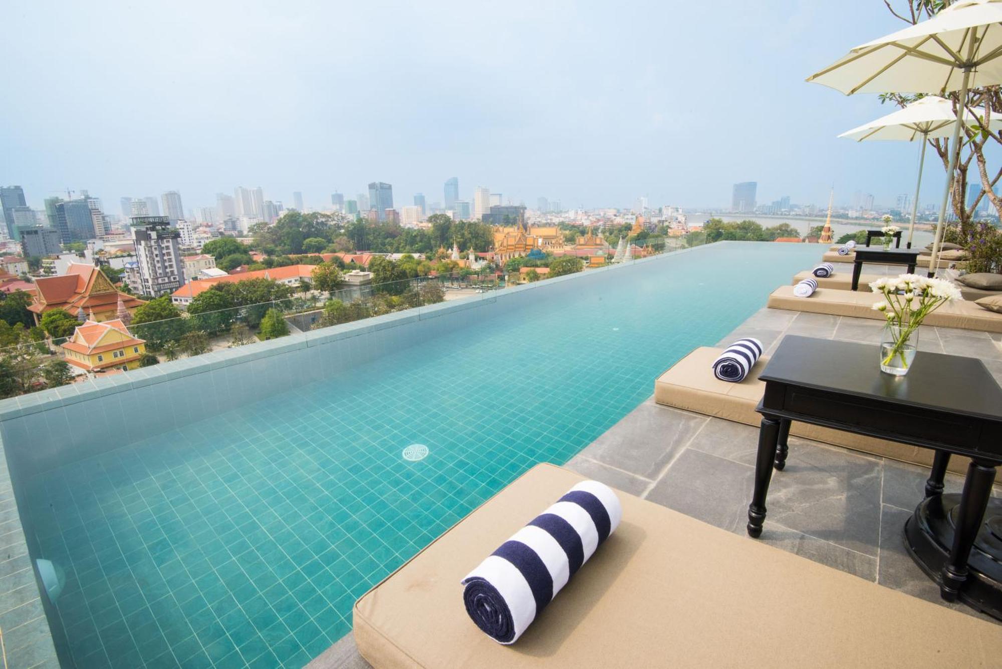 Glow Park Hotel Grand Royal Palace Phnom Penh Eksteriør bilde