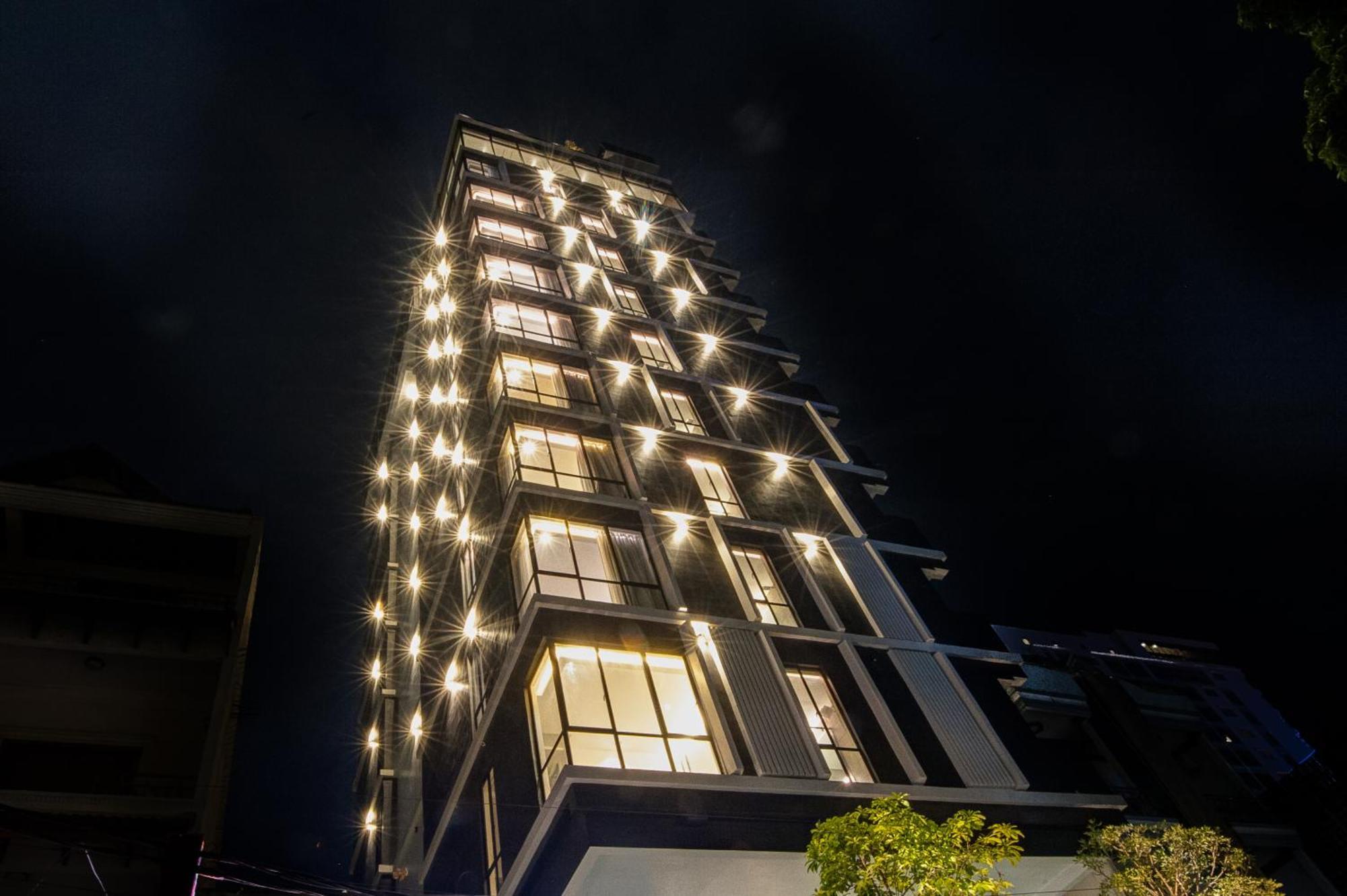 Glow Park Hotel Grand Royal Palace Phnom Penh Eksteriør bilde