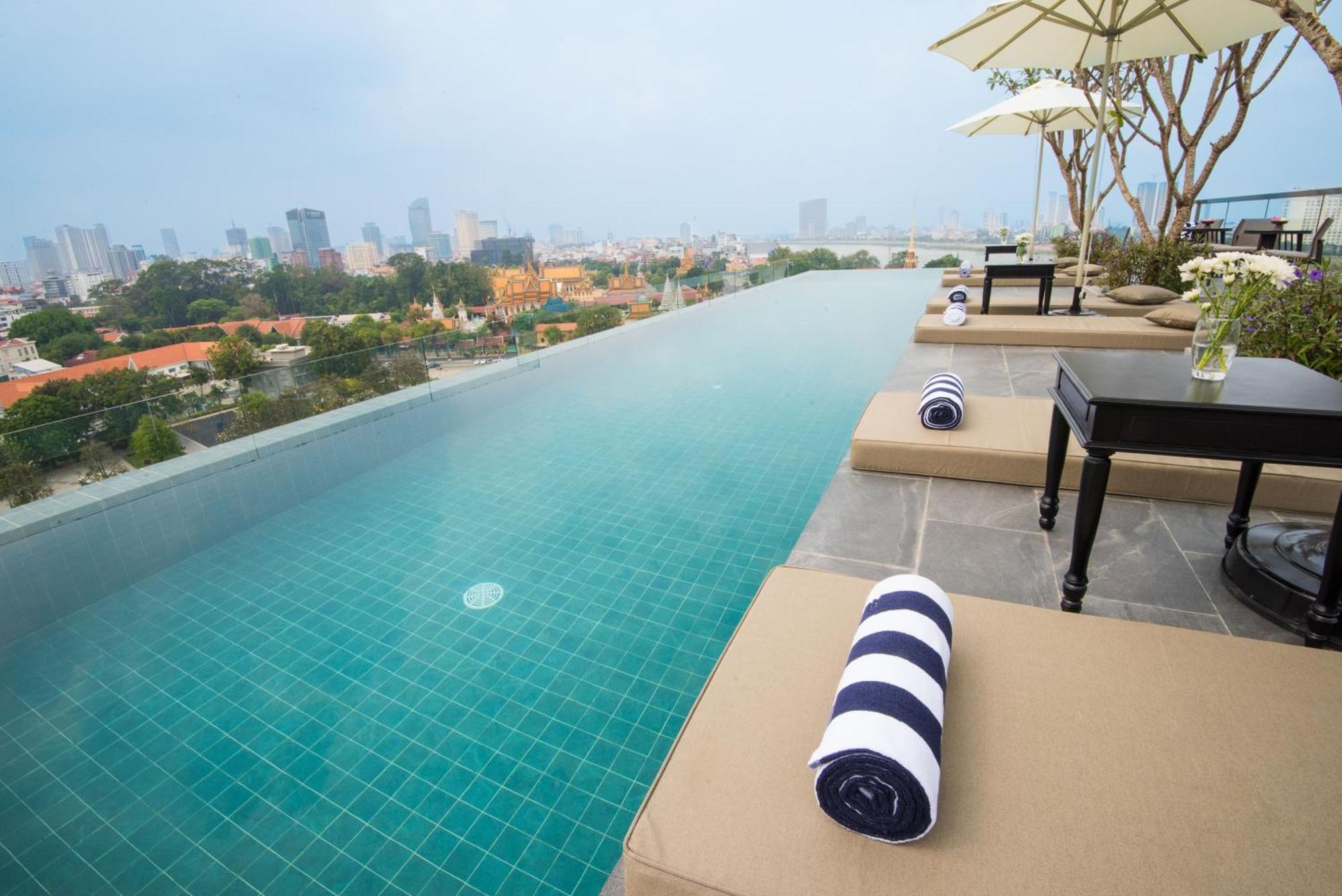 Glow Park Hotel Grand Royal Palace Phnom Penh Eksteriør bilde